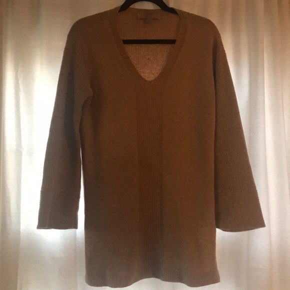LOFT Sweaters - LOFT camel colored tunic sweater
